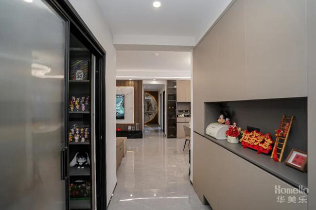 118㎡三居室，淺色調(diào)演繹現(xiàn)代魅力，體驗(yàn)功能美學(xué)現(xiàn)代三居室